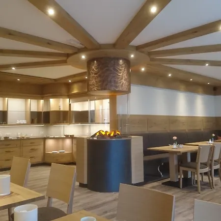 Landgasthaus Zur Birke 호텔 Burkhards